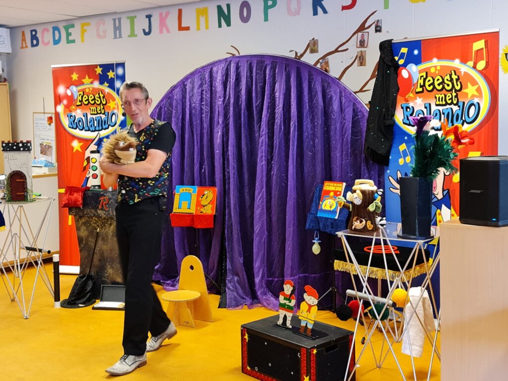 De kleutershow van Rolando